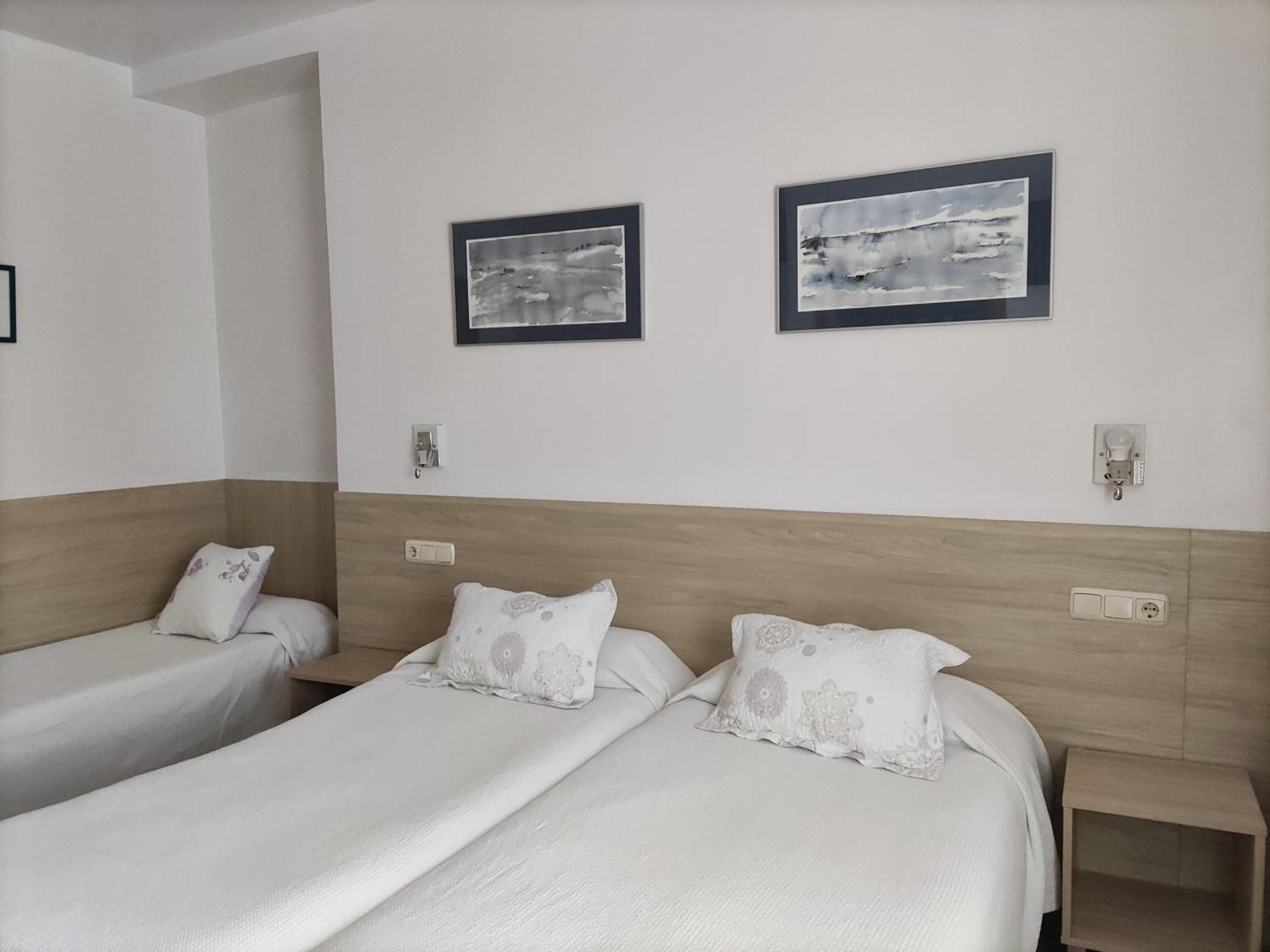 Pension Atxiki Hotel San Sebastian Room photo